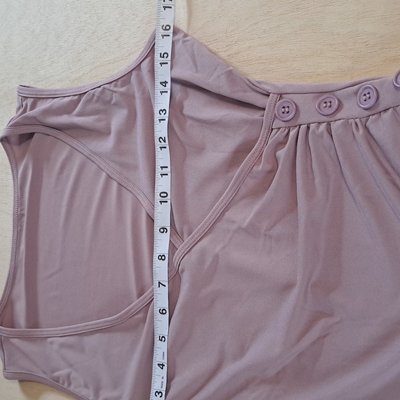 NWT Halara V Neck Ruched Decorative Button Work Tank Size Sm Stretch Pink - Picture 6 of 8